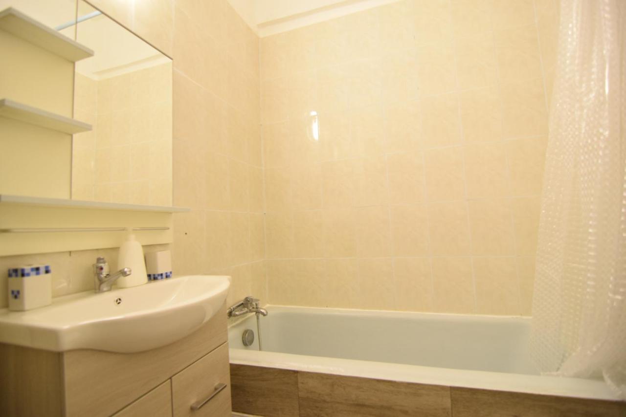 Resedinta Balcescu Appartement Boekarest Buitenkant foto
